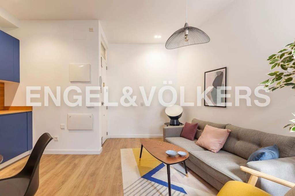 Moderno Apartamento En Pleno Centro 마드리드 외부 사진